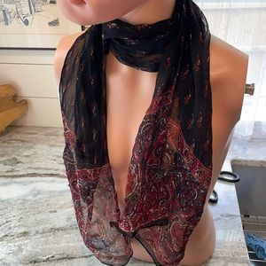 Beautiful scarf! Shimmery Gold accents